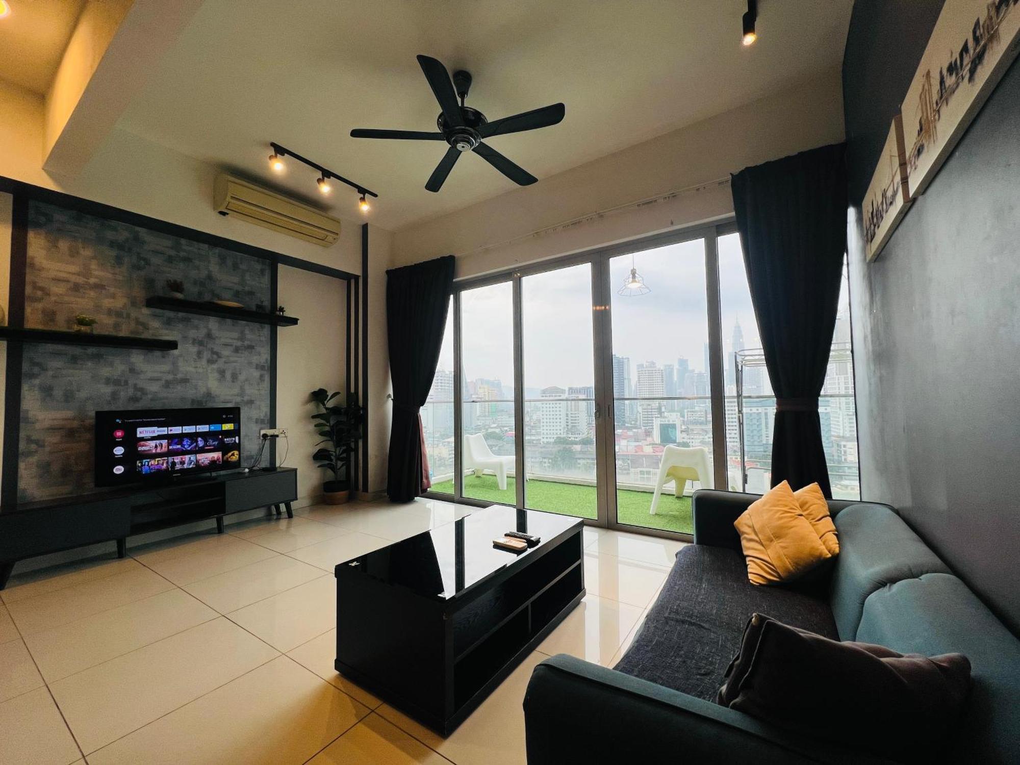 Regalia Residence And Suites By Awesomestay Kuala Lumpur Exterior foto